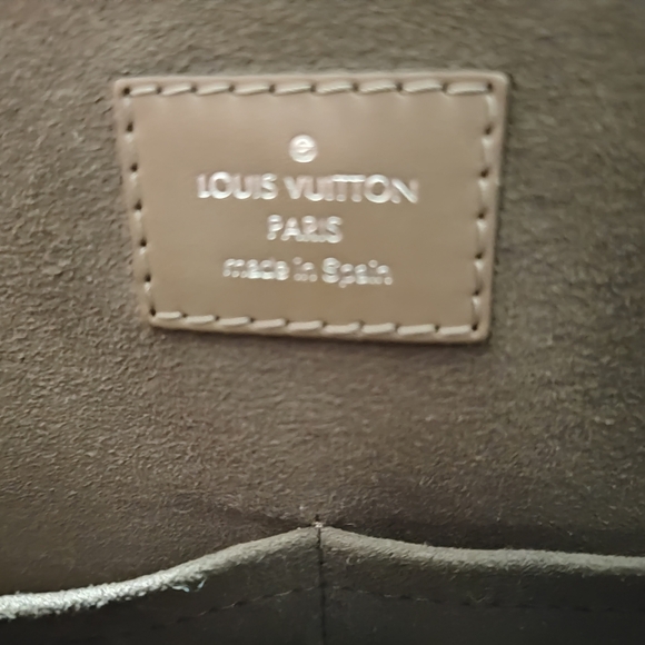 Authentic Louis Vuitton Porte-Documents Jour bag - Picture 4 of 16